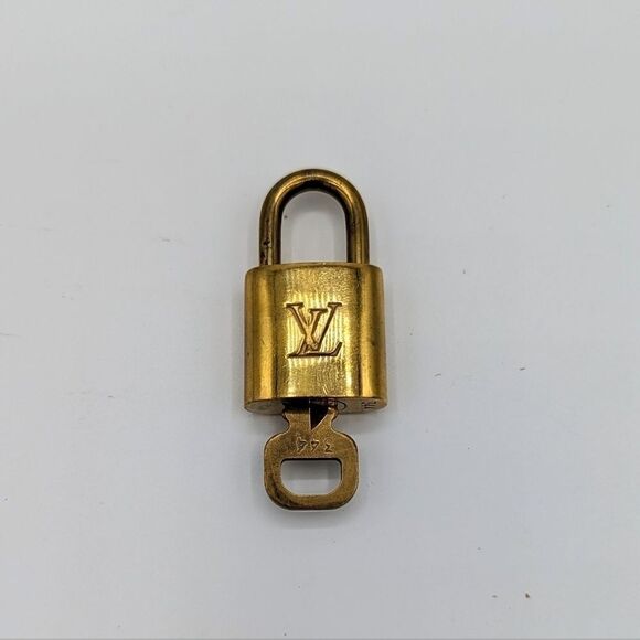 Louis Vuitton Luggage Tag w/ Strap and Padlock & Key - Picture 6 of 10